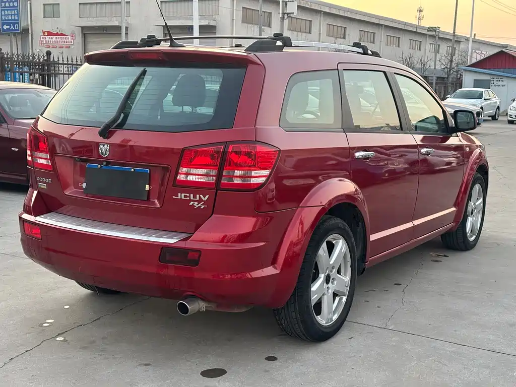 Dodge Journey 2011 — фото 11