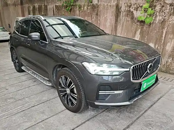 Volvo XC60 2022