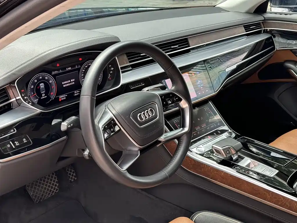 Audi A8 2020 — фото 10