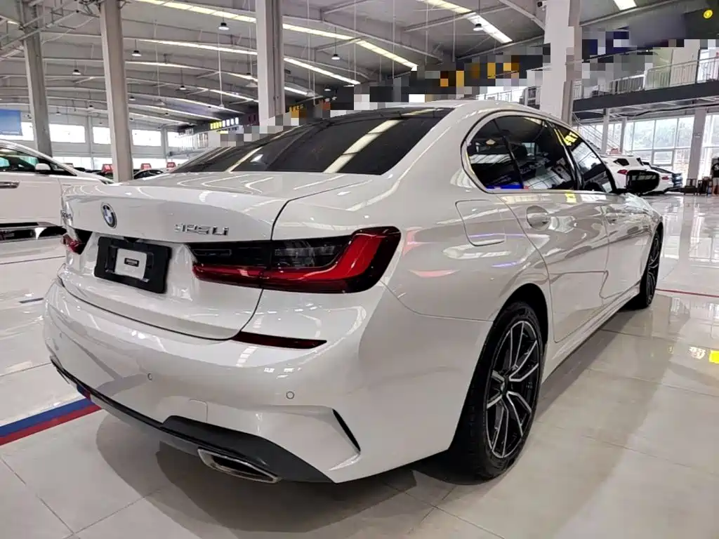 BMW 3 Series 2022