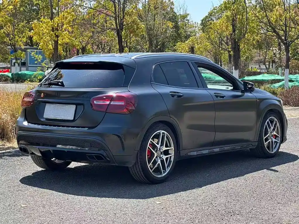 Mercedes-Benz GLA AMG 2015 — фото 10