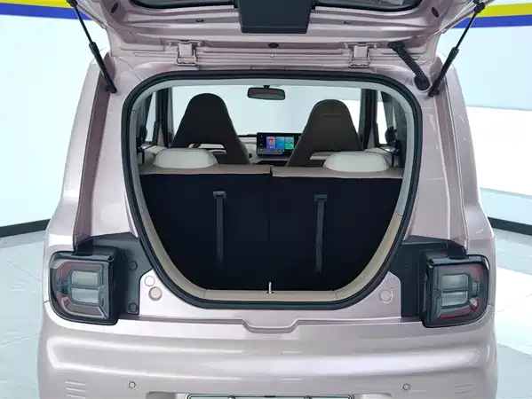 Geely Galaxy Panda 2023