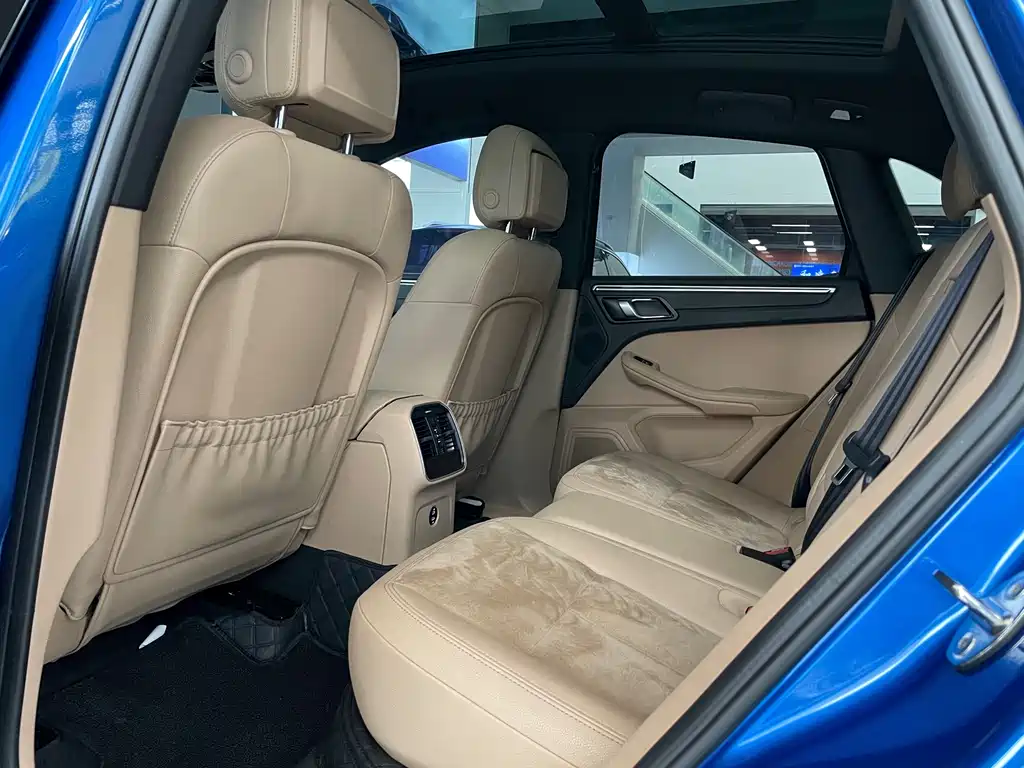 Porsche Macan 2020 — фото 9