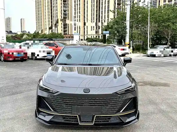 Changan UNI-V 2022