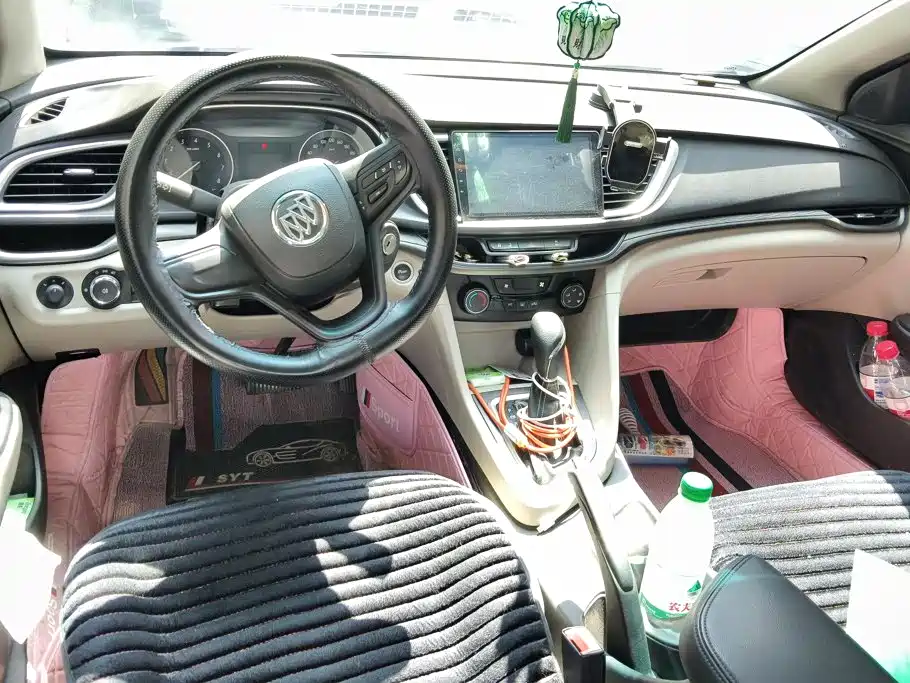 Buick Excelle 2017 — фото 12