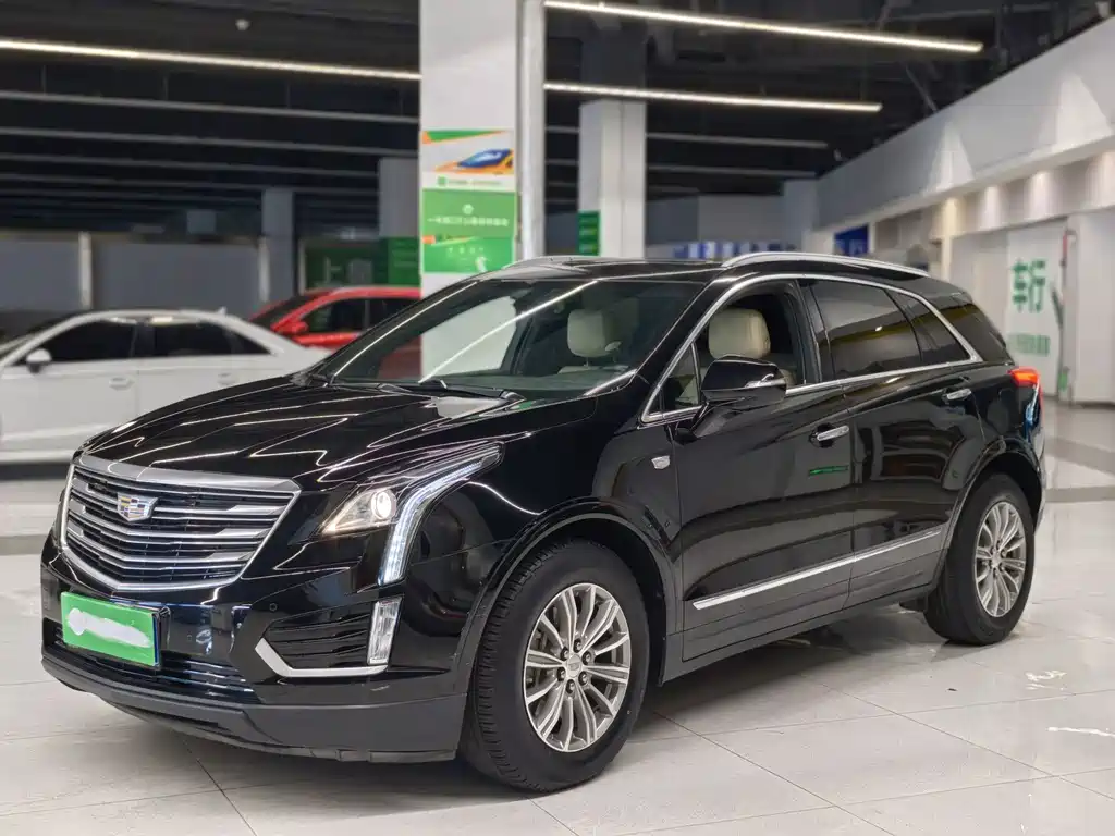 Cadillac XT5 2019 — фото 1