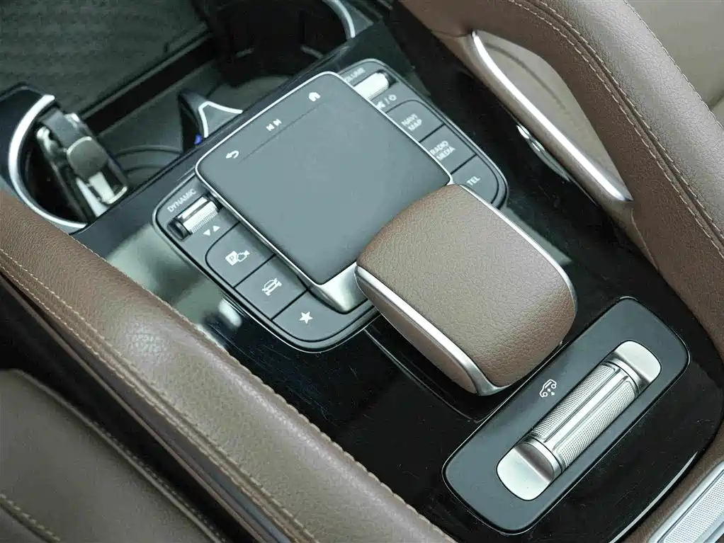 Mercedes-Benz GLS 2024 — фото 10