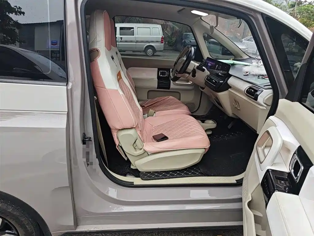 Baojun KiWi EV 2023 — фото 20
