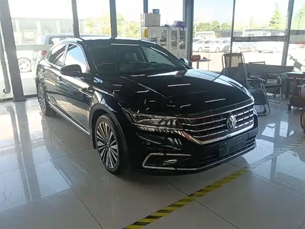 Volkswagen Passat 2021