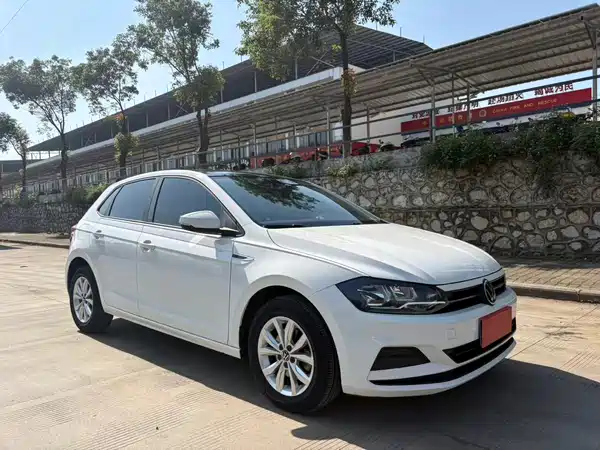 Volkswagen Polo 2021