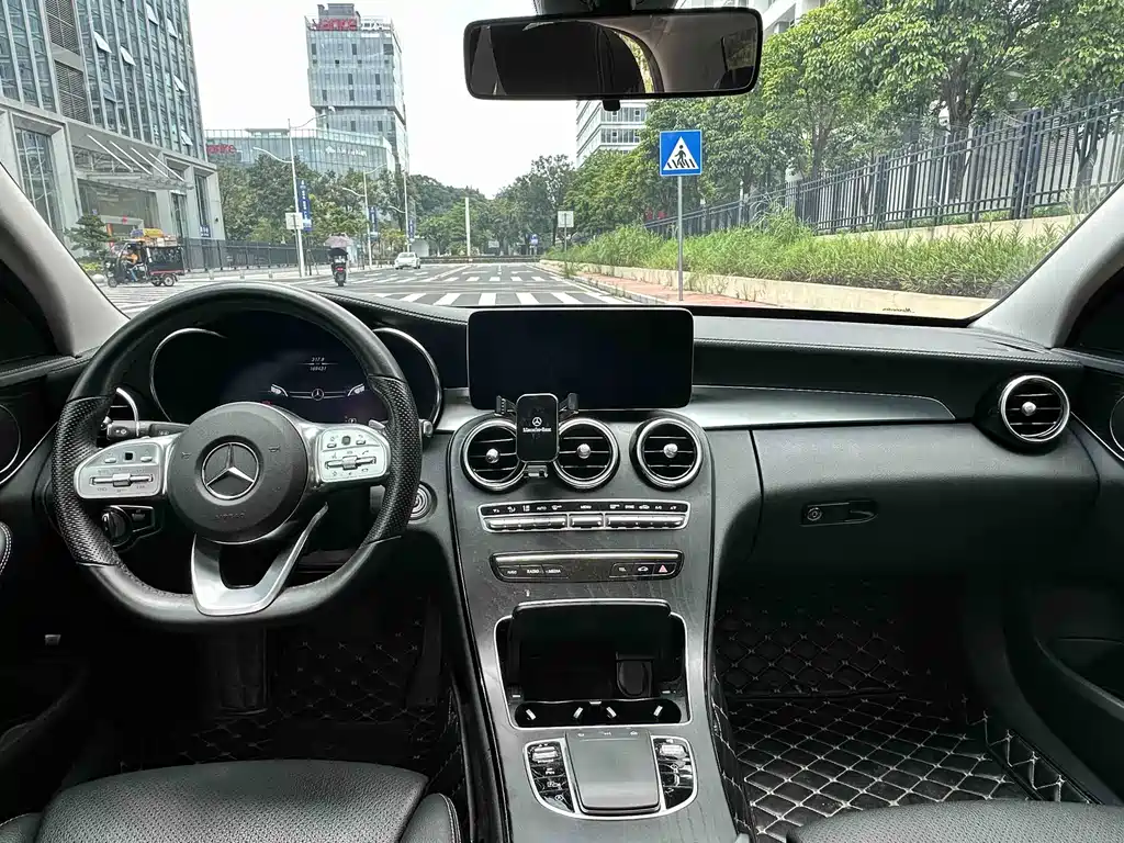 Mercedes-Benz C-Class 2021 — фото 11