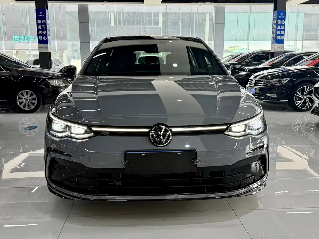 Volkswagen Golf 2023