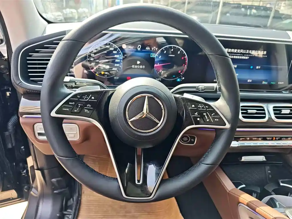 Mercedes-Benz GLE 2026 — фото 15