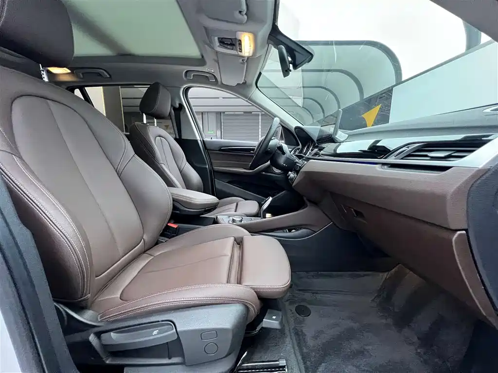 BMW X1 2022 — фото 14