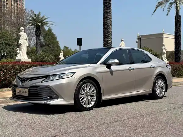 Toyota Camry 2019