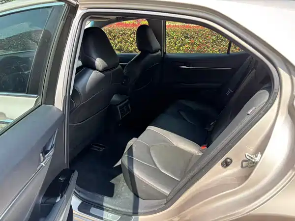Toyota Camry 2019