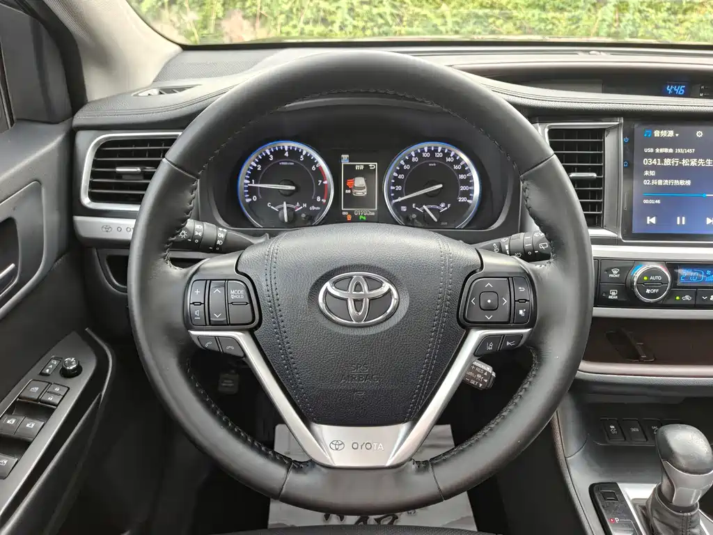 Toyota Highlander 2021 — фото 13