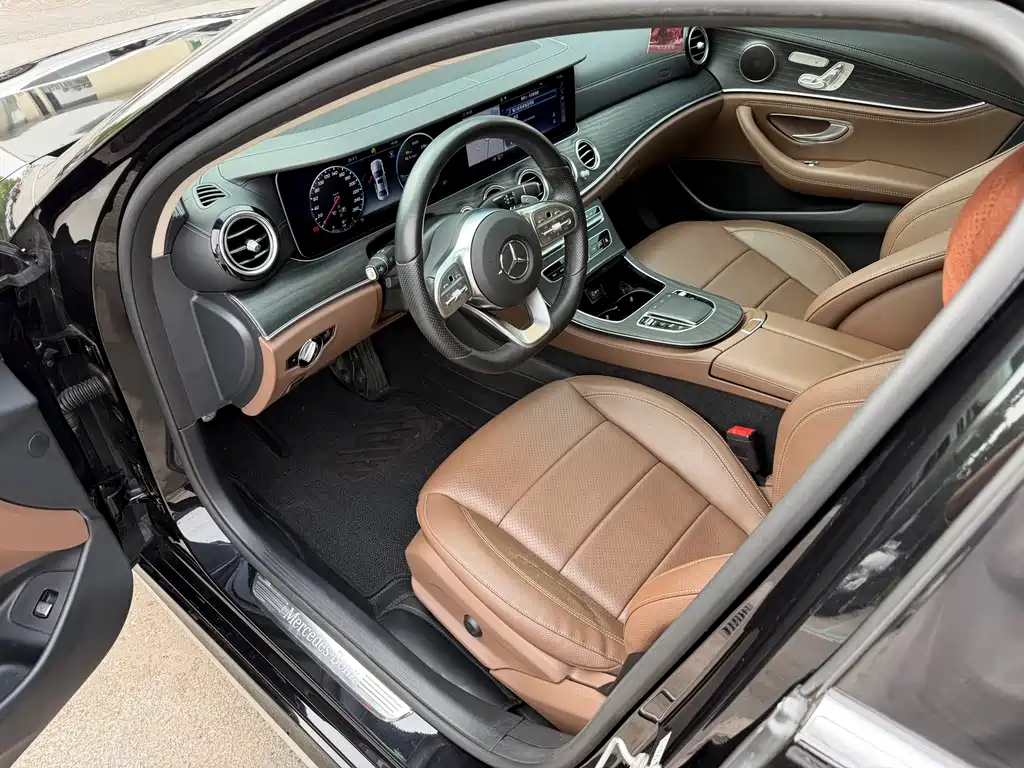 Mercedes-Benz E-Class 2020 — фото 11