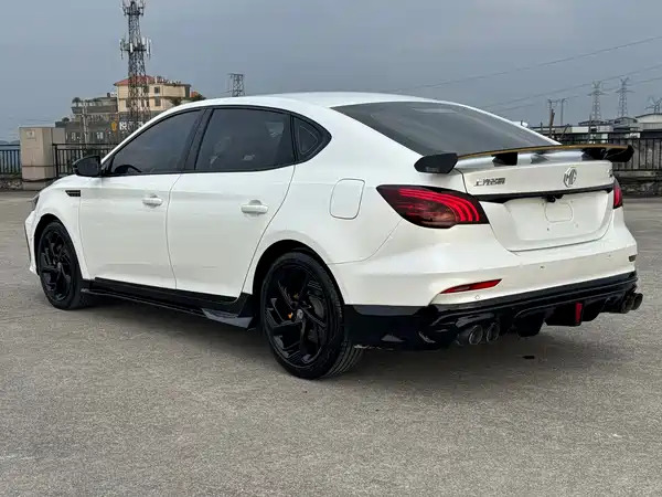 MG MG6 2021