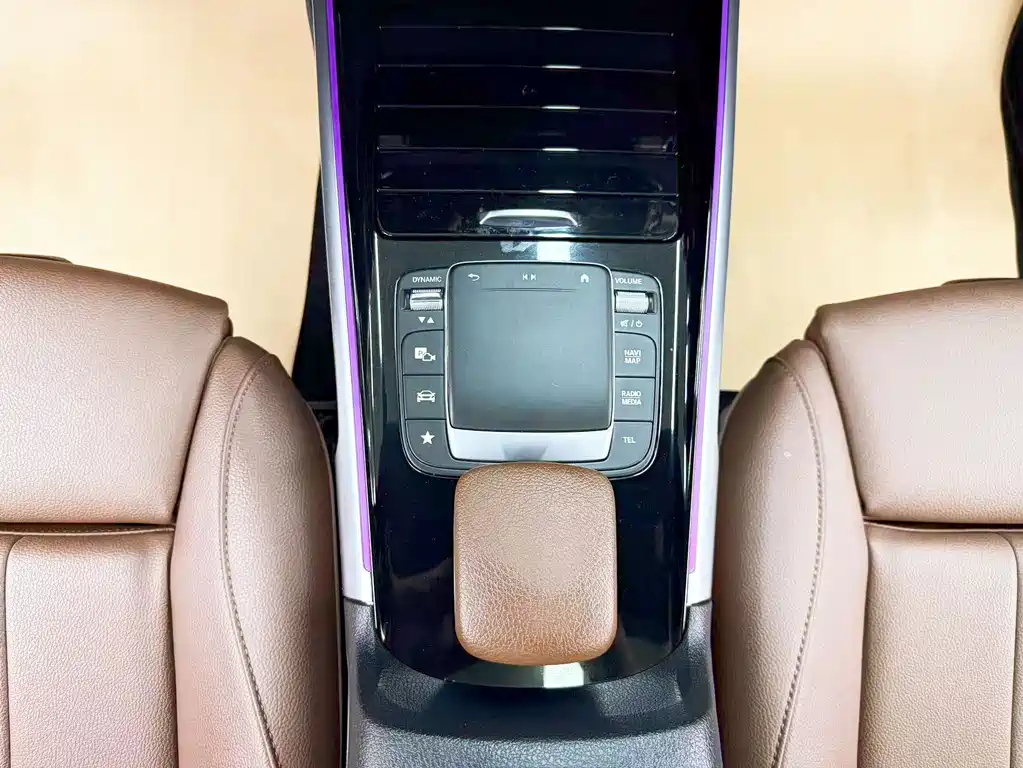 Mercedes-Benz GLB 2022 — фото 12