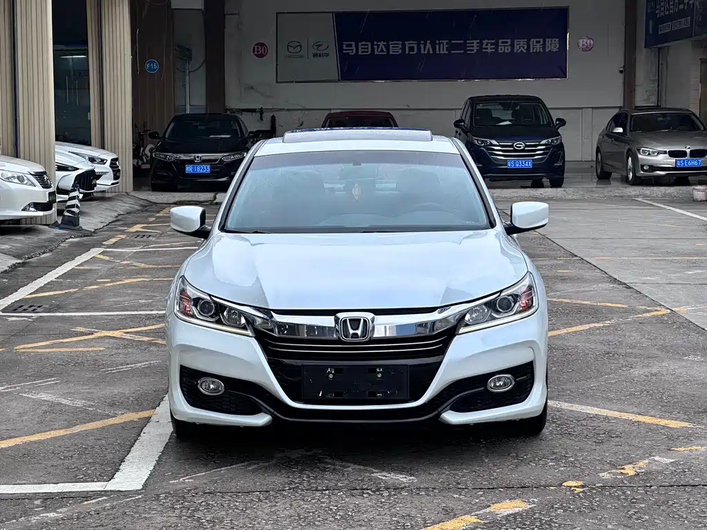 Honda Accord 2017 — фото 15