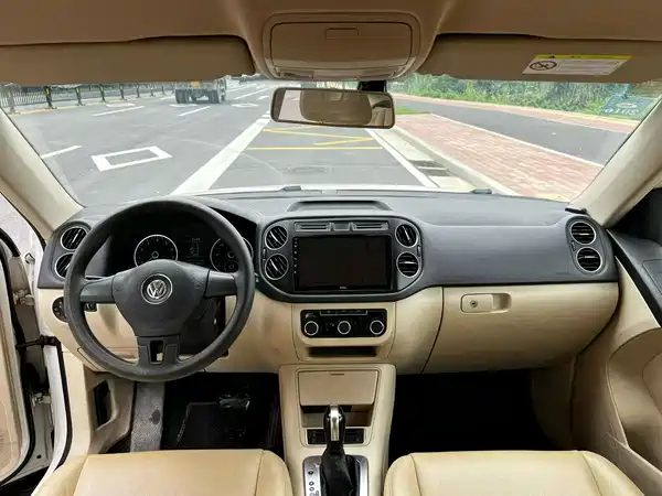 Volkswagen Tiguan 2015
