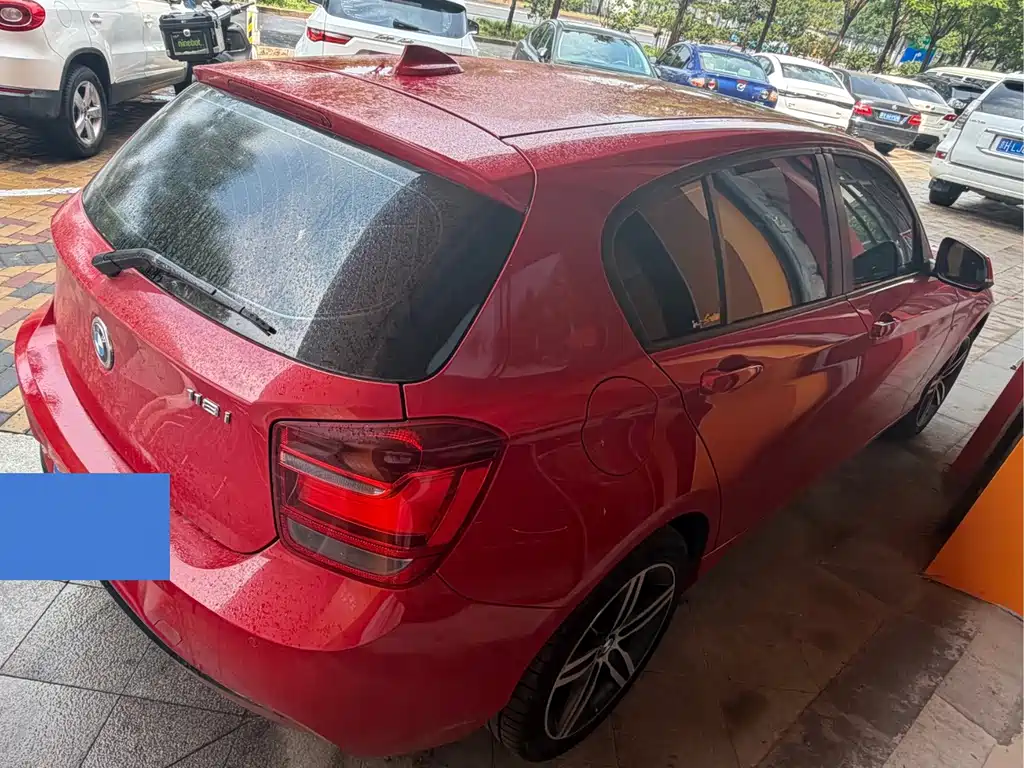 BMW 1 Series 2012 — фото 10