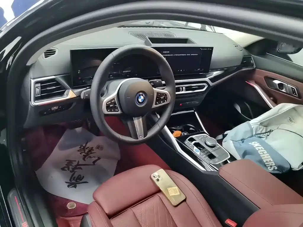 BMW i3 2024 — фото 13