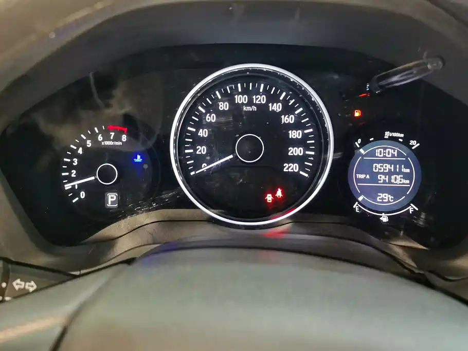 Honda Vezel 2015 — фото 14