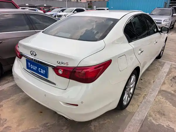 Infiniti Q50L 2016