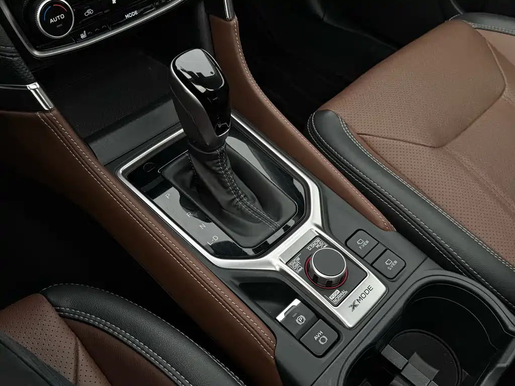 Subaru Forester 2023 — фото 16