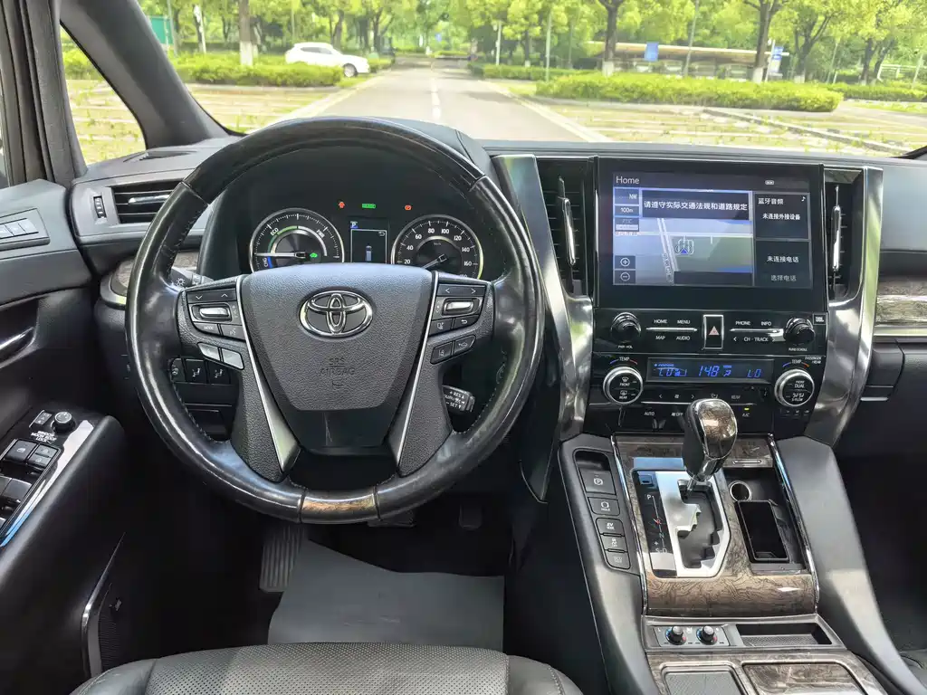 Toyota Alphard 2021 — фото 11