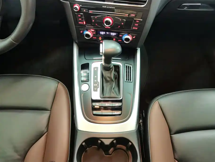 Audi Q5 2017 — фото 16