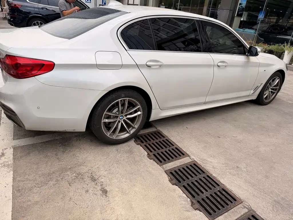 BMW 5 Series 2020