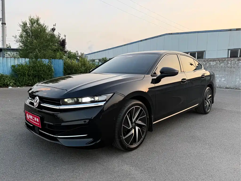 Volkswagen Magotan 2025