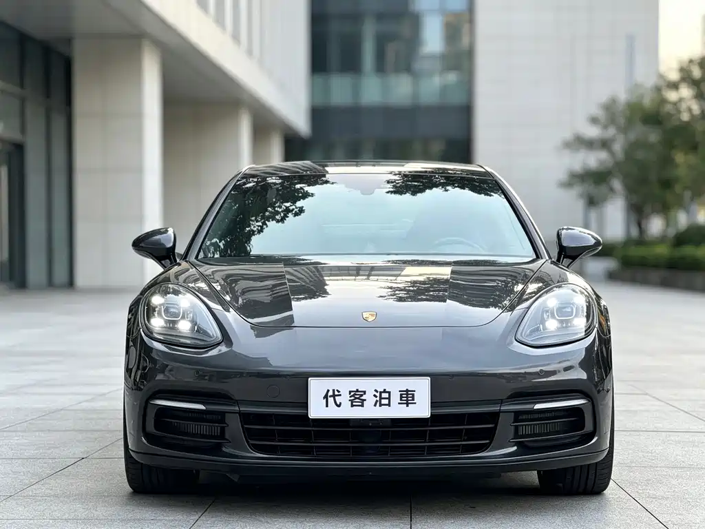 Porsche Panamera 2018 — фото 3