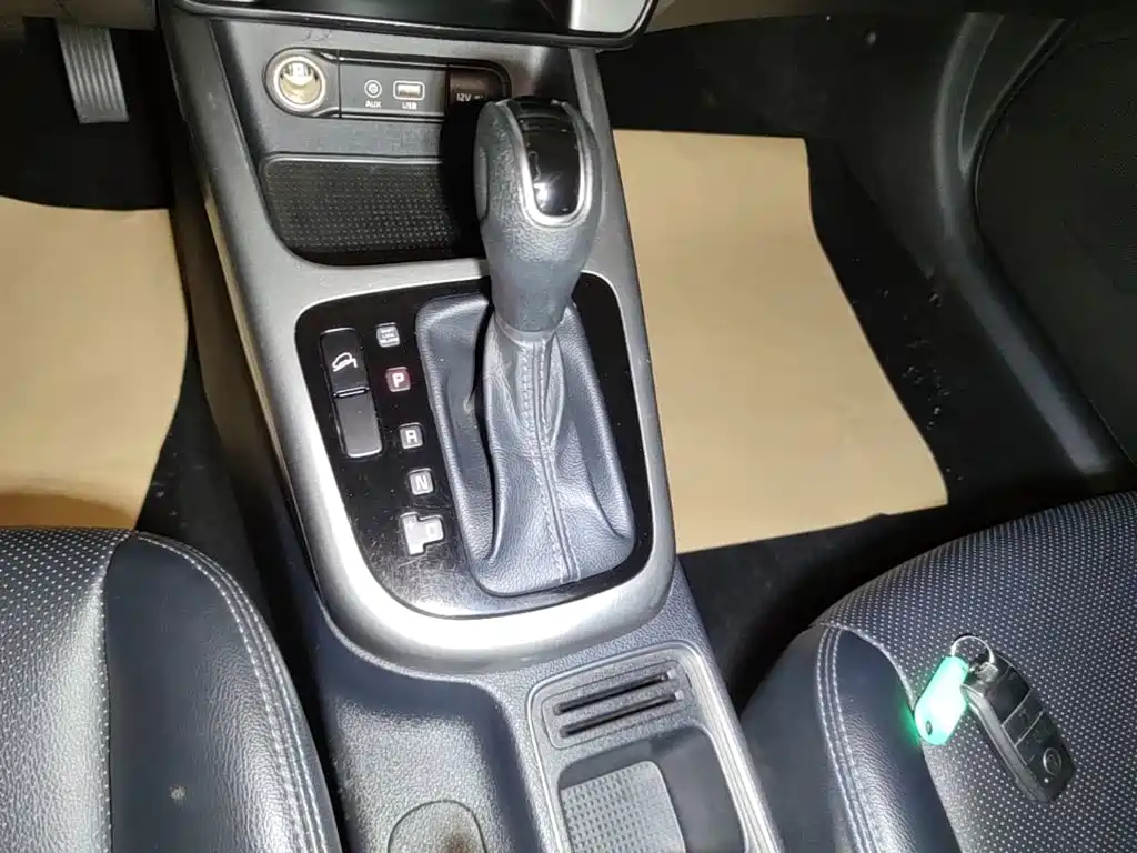 Kia KX3 2015 — фото 14