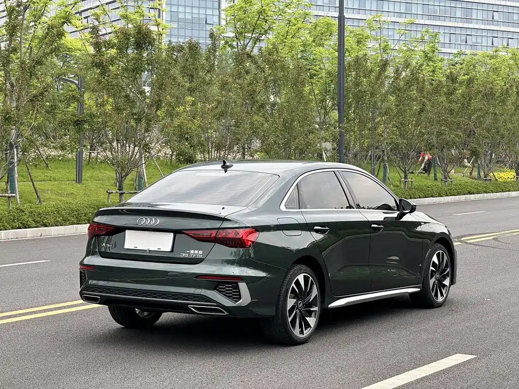 Audi A3 2023 — фото 15