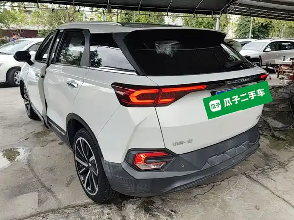 Bestune T77 2019