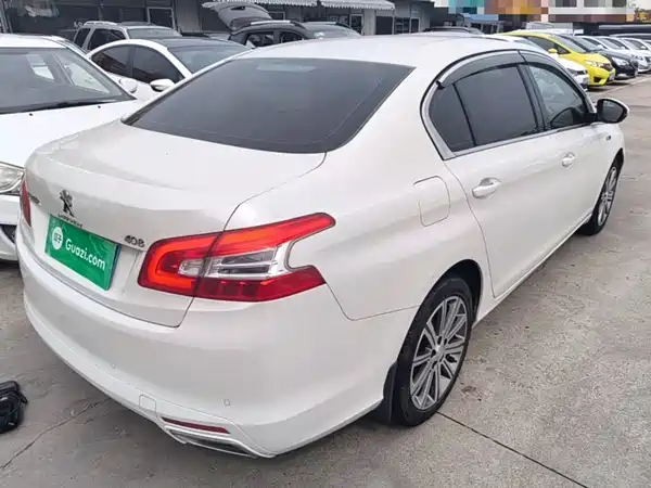 Peugeot 408 2016