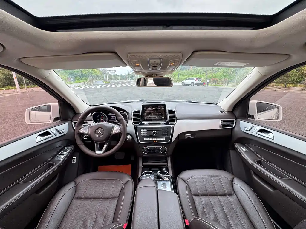 Mercedes-Benz GLE 2015 — фото 10