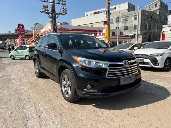 Toyota Highlander 2015