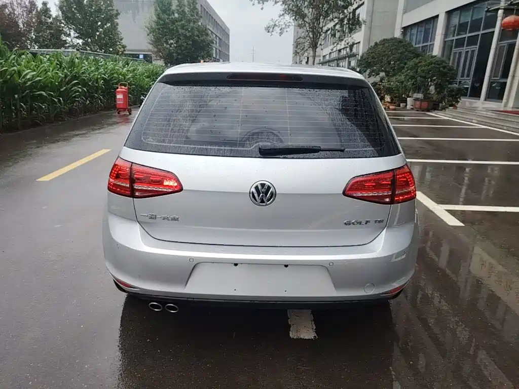 Volkswagen Golf 2015