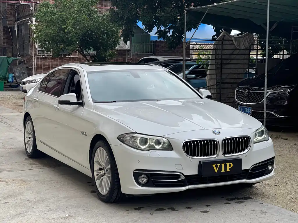 BMW 5 Series 2015 — фото 2