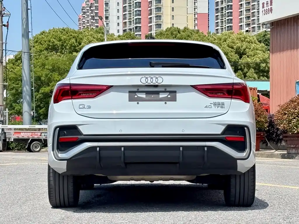 Audi Q3 Sportback 2021 — фото 8