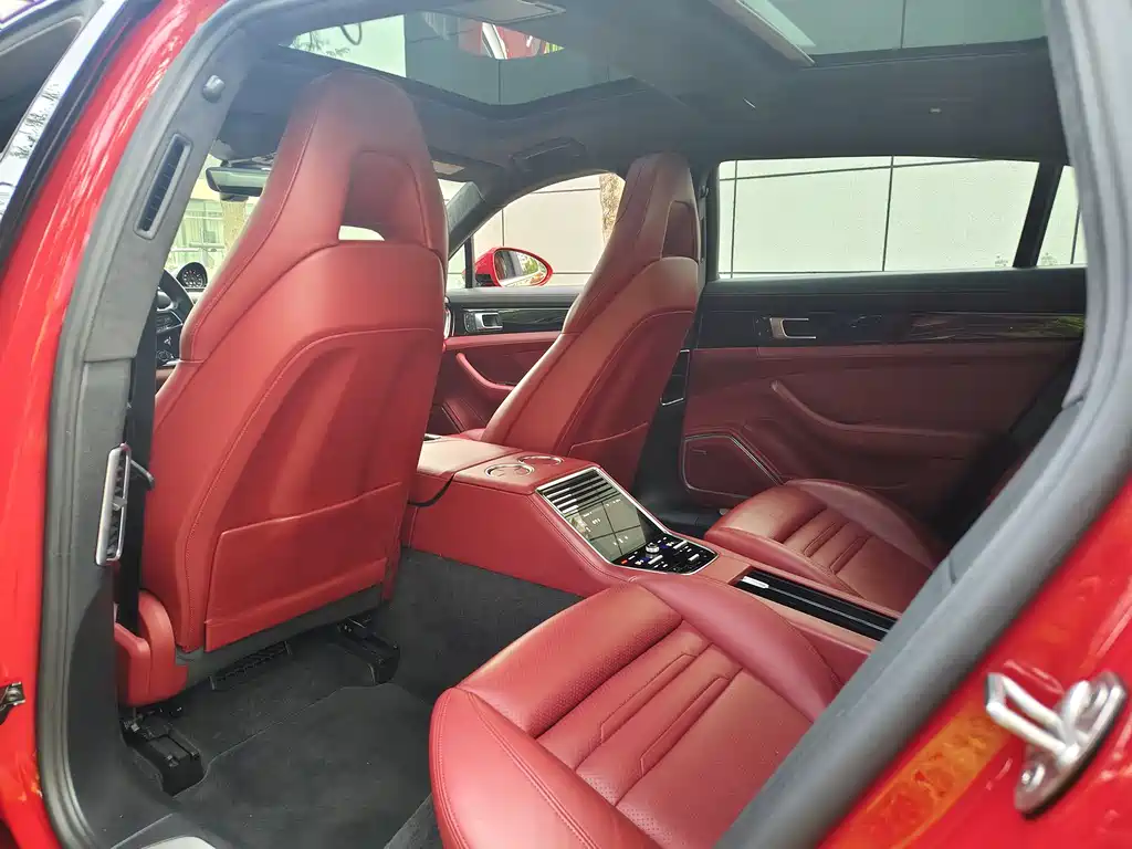 Porsche Panamera 2022