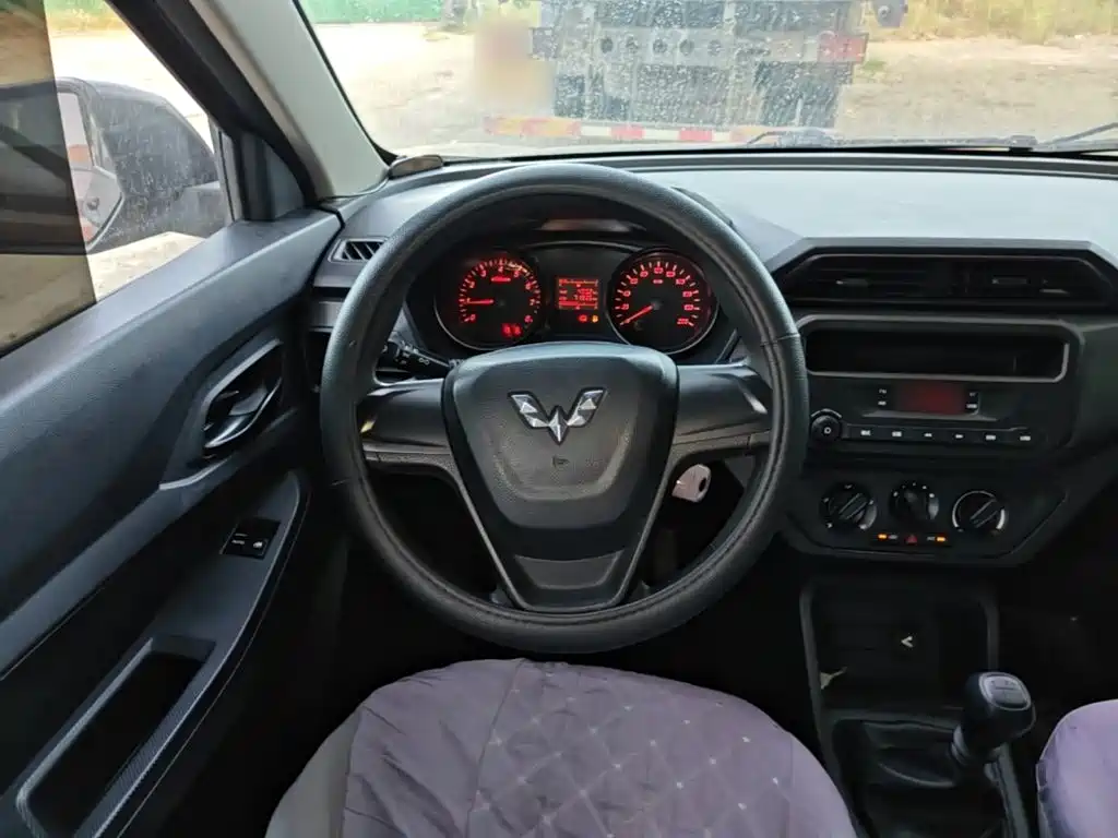 Wuling Hongguang 2019 — фото 11