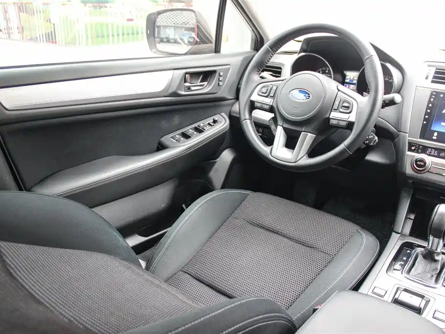Subaru Outback 2015 — фото 13
