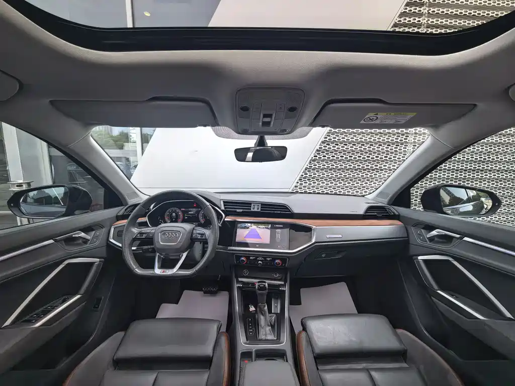 Audi Q3 Sportback 2021 — фото 9