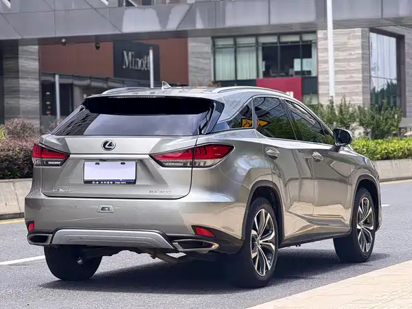 Lexus RX 2020
